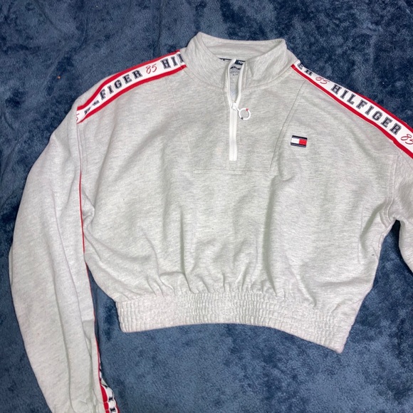 Tommy Hilfiger Jackets & Blazers - Tommy Hilfiger crop jacket